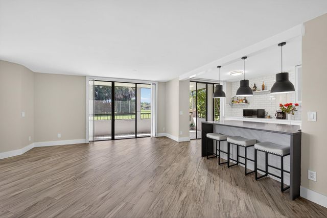 4770 Fountains Dr 104, Lake Worth, FL 33467