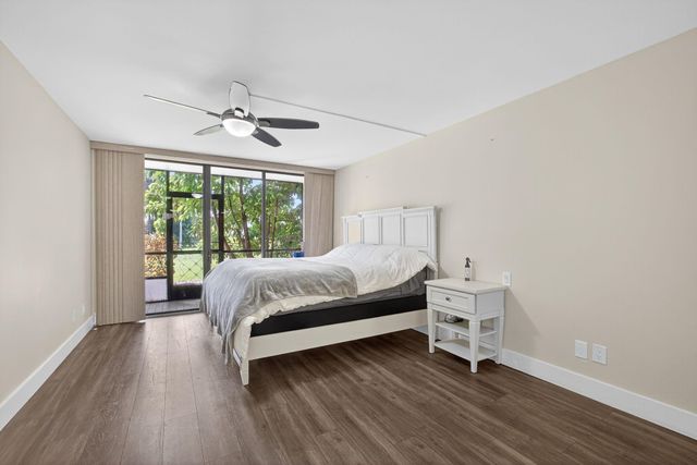 4770 Fountains Dr 104, Lake Worth, FL 33467