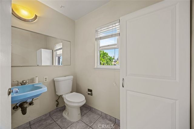 908 S Leaf, West Covina, CA 91791