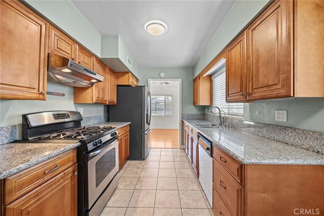 908 S Leaf, West Covina, CA 91791