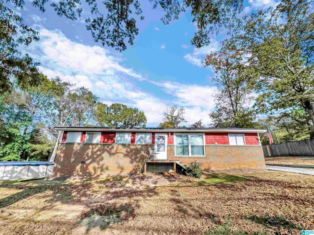 5750 POCAHONTAS ROAD, Bessemer, AL 35022