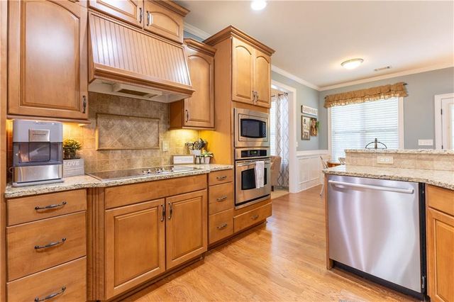 112 Caraway Road, Locust Grove, GA 30248