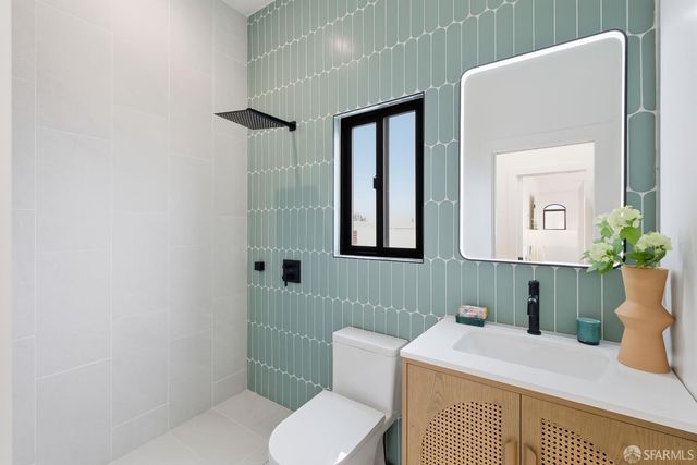 1871 25th Avenue, San Francisco, CA 94122