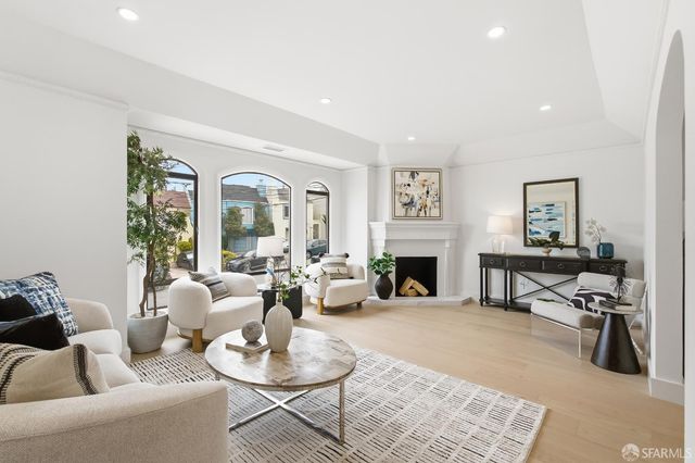 1871 25th Avenue, San Francisco, CA 94122