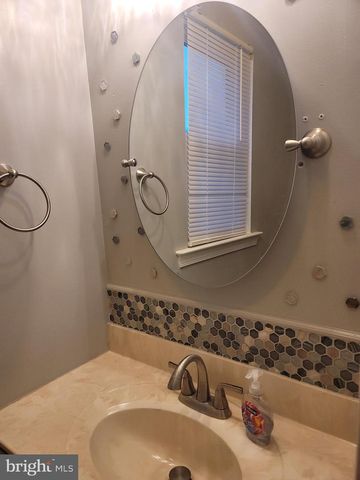 636 UPLAND ST, Pottstown, PA 19464