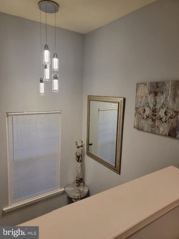 636 UPLAND ST, Pottstown, PA 19464