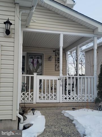 636 UPLAND ST, Pottstown, PA 19464