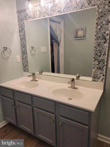 636 UPLAND ST, Pottstown, PA 19464