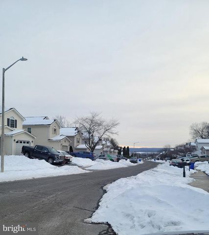 636 UPLAND ST, Pottstown, PA 19464