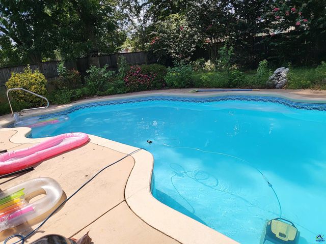 510 Cheshire Drive, Warner Robins, GA 31088