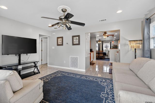 4578 Feliciana Dr, New Orleans, LA 70126