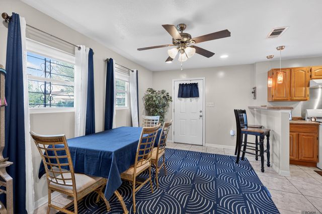 4578 Feliciana Dr, New Orleans, LA 70126