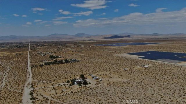 8001 Fairlane, Lucerne Valley, CA 92356