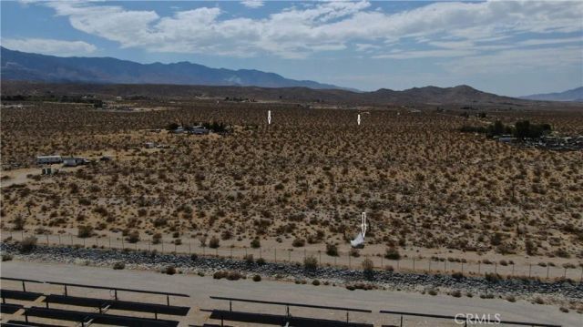 8001 Fairlane, Lucerne Valley, CA 92356