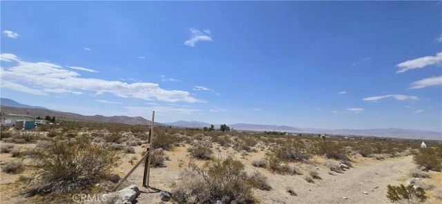 8001 Fairlane, Lucerne Valley, CA 92356