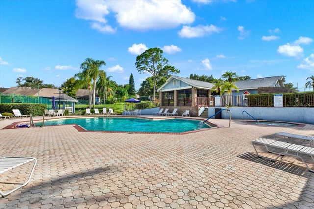 3213 MONTROSE CIRCLE, Palm Harbor, FL 34684