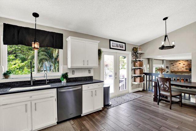 3213 MONTROSE CIRCLE, Palm Harbor, FL 34684