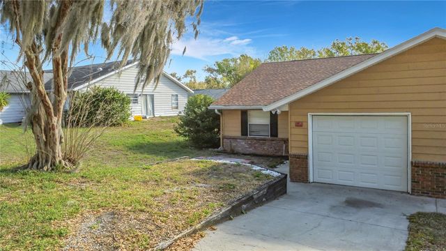 202 FERNWOOD STREET, Leesburg, FL 34748