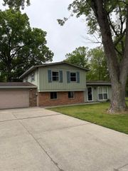 1615 Cedar Street, Elkhart, IN 46514