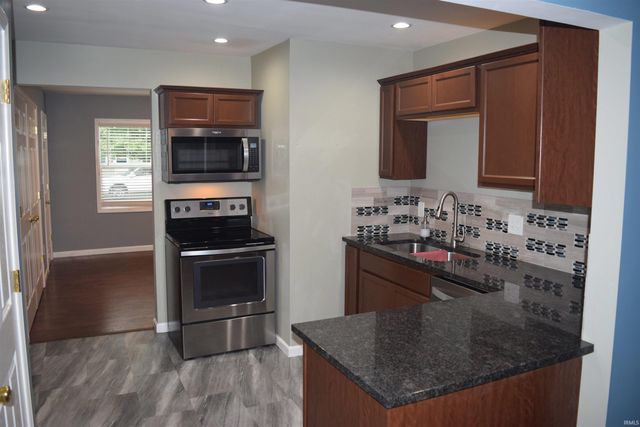 933 Tulip Avenue, Evansville, IN 47711