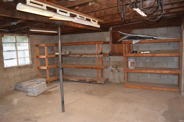 933 Tulip Avenue, Evansville, IN 47711