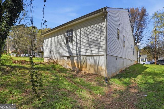 627 Sandys Lane SE, Atlanta, GA 30354