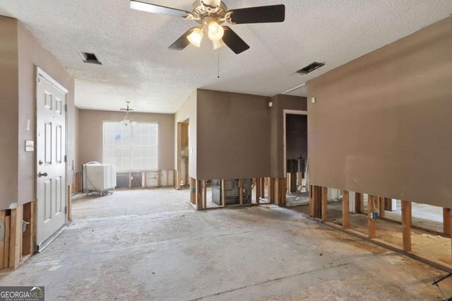 627 Sandys Lane SE, Atlanta, GA 30354