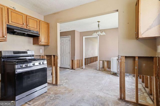 627 Sandys Lane SE, Atlanta, GA 30354