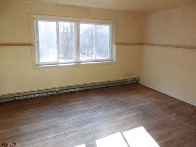 221 Boulevard Dr, Wayne Twp., NJ 07470