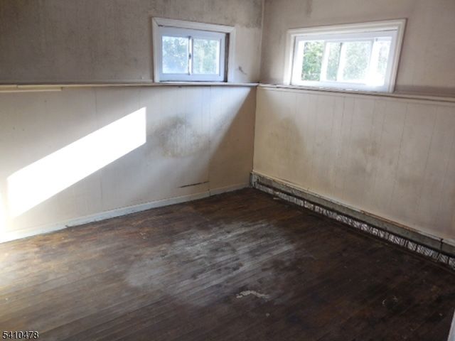 221 Boulevard Dr, Wayne Twp., NJ 07470