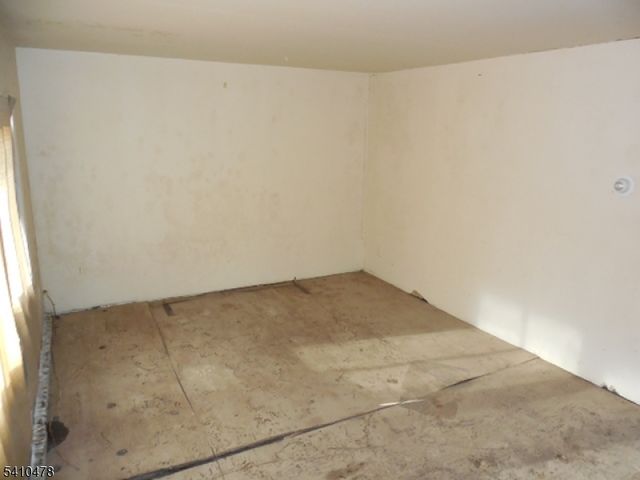 221 Boulevard Dr, Wayne Twp., NJ 07470