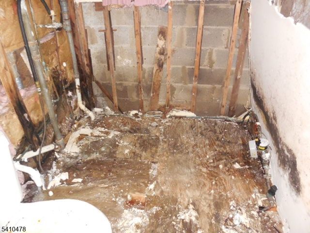 221 Boulevard Dr, Wayne Twp., NJ 07470