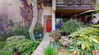 21821 BURBANK Boulevard 139, Woodland Hills (los Angeles), CA 91367