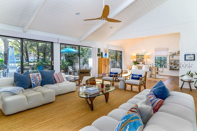 29 Barony Ln, Hilton Head Island, SC 29928