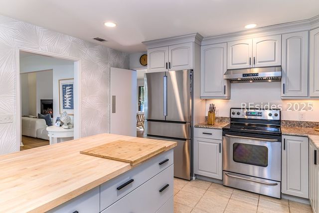 29 Barony Ln, Hilton Head Island, SC 29928