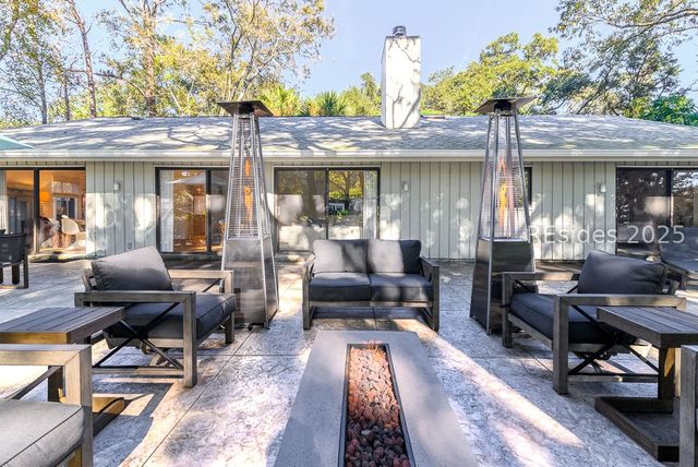 29 Barony Ln, Hilton Head Island, SC 29928