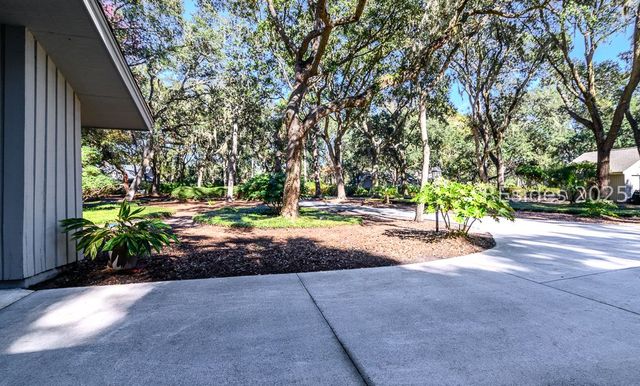 29 Barony Ln, Hilton Head Island, SC 29928