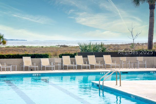 29 Barony Ln, Hilton Head Island, SC 29928