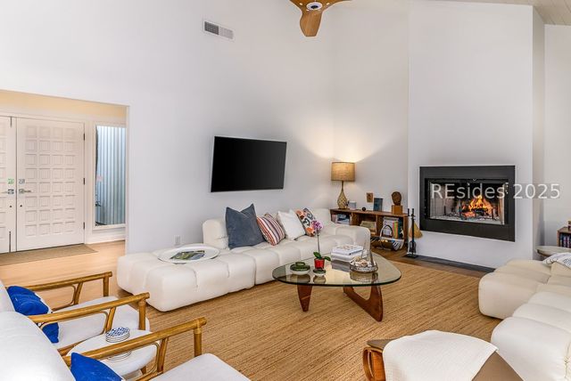 29 Barony Ln, Hilton Head Island, SC 29928