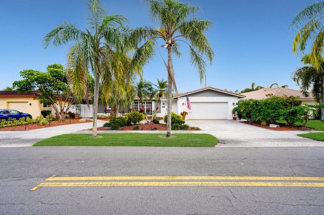 2102 NE 68th Street, Fort Lauderdale, FL 33308