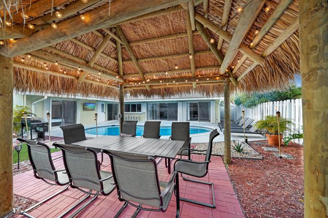 2102 NE 68th Street, Fort Lauderdale, FL 33308