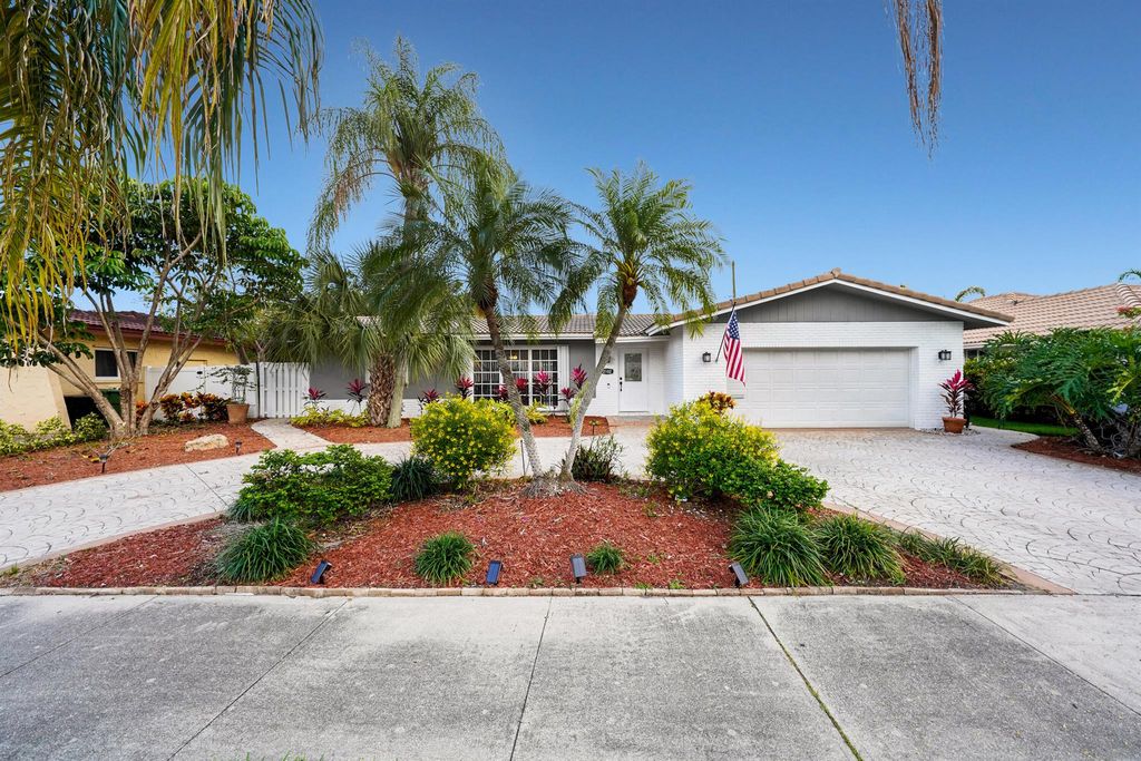 2102 NE 68th Street, Fort Lauderdale, FL 33308