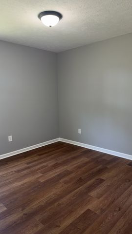 159 Hesselly Rd, Decherd, TN 37324