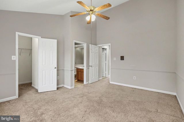 2003 PADDLE BOAT LN, Woodbridge, VA 22192