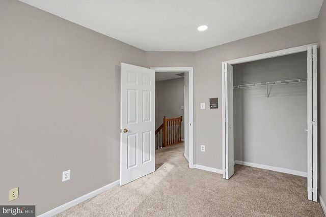 2003 PADDLE BOAT LN, Woodbridge, VA 22192