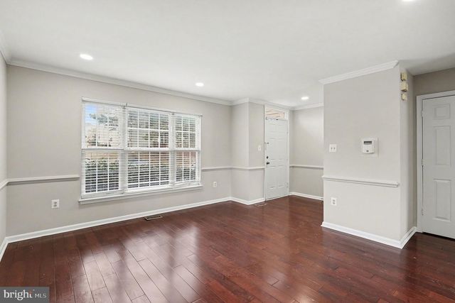 2003 PADDLE BOAT LN, Woodbridge, VA 22192