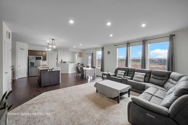 1398 Kessler Drive, Mundelein, IL 60060