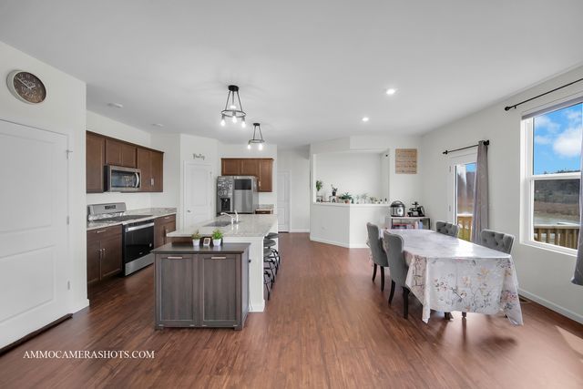 1398 Kessler Drive, Mundelein, IL 60060