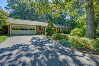 570 Westoak Trail, Winston-salem, NC 27104