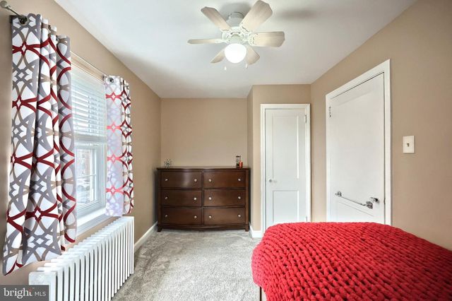 37 S 8TH ST, Columbia, PA 17512